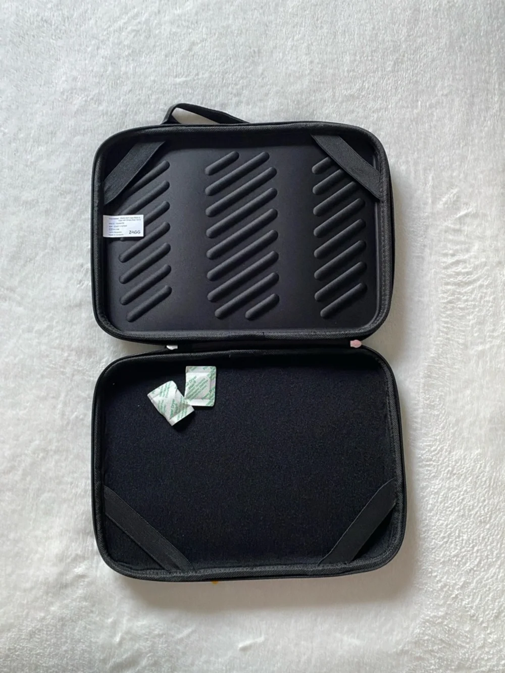 ZAGG Black Computer/Tablet Protective Case with Handle